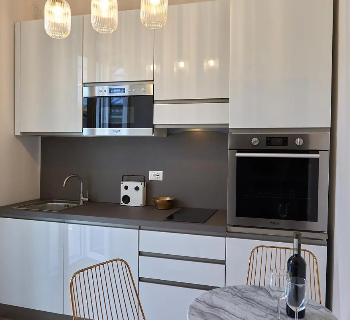 La Casa Di Joseph - Homy Milano Apartment 0*, Milan Italy